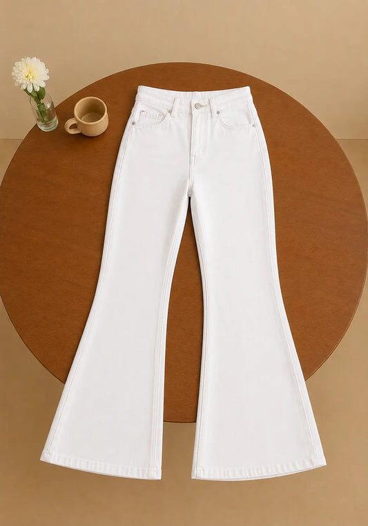 WHITE BELL BOTTOM JEANS